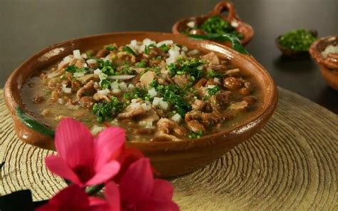 lamb-mushroom-crockpot-soup-recipe-levana-cooks image