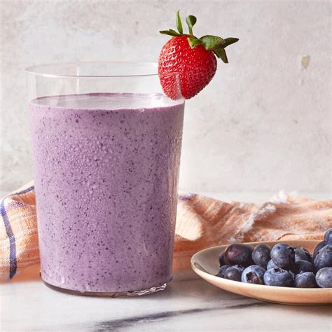 strawberry-blueberry-banana-smoothie image