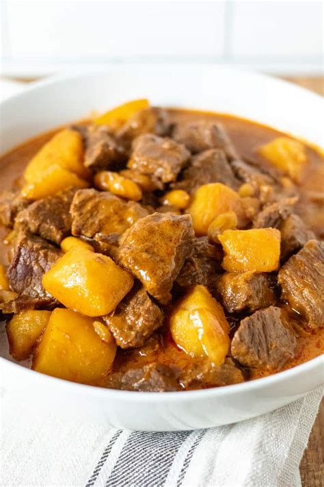 instant-pot-massaman-curry-with-beef-the-hungry image