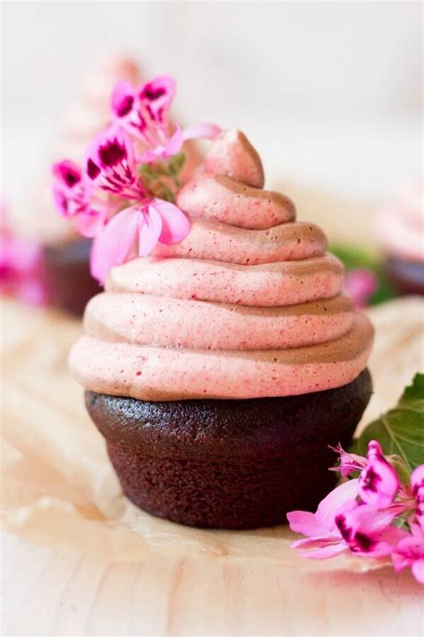 low-carb-keto-chocolate-raspberry-swirl-frosting image