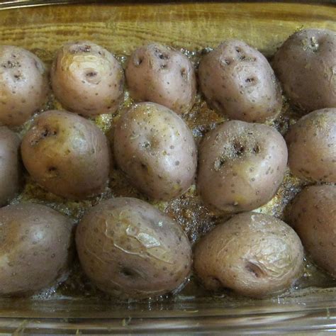 parmesan-upside-down-baked-potatoes-bigoven image