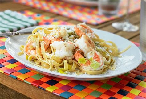 shrimp-and-leek-pasta-leites-culinaria image