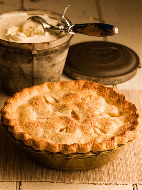 old-fashioned-apple-pie-chef-michael-smith image
