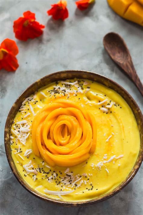 mango-smoothie-bowl-vegan-paleo-leelalicious image