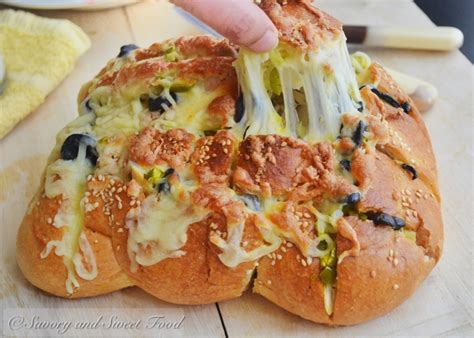 cheesy-pull-apart-bread-savorysweetfood image