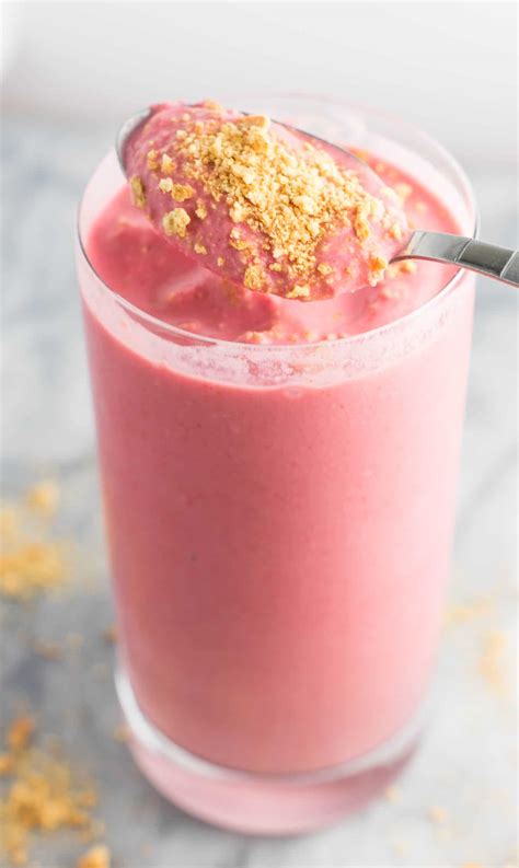 healthy-strawberry-cheesecake-smoothie-build-your-bite image