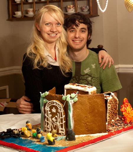 lord-of-the-rings-gingerbread-house-and image