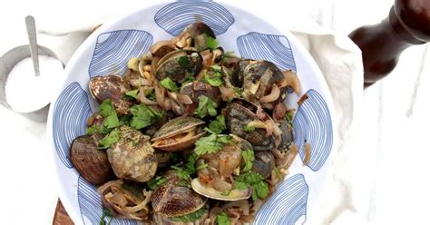 10-best-manila-clams-recipes-yummly image