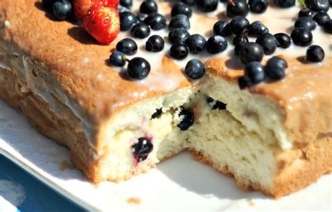 10-blueberry-coffee-cake-recipes-with-fresh-berries image