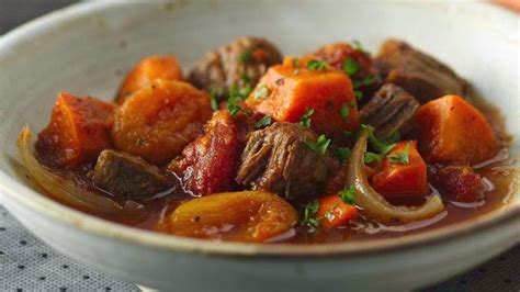 sweet-and-sour-venison-stew-deer-meat-recipes-blogger image