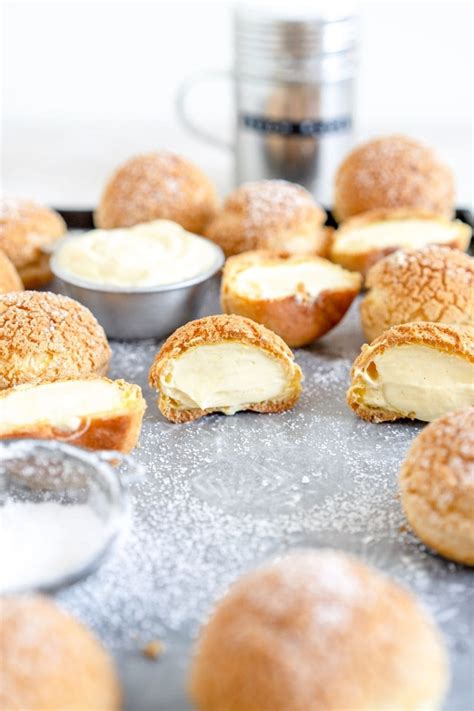 vanilla-bean-cream-puffs-choux-au-craquelin-cloudy image