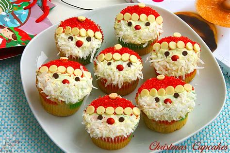 the-easiest-christmas-cupcakes-recipe-ever-eggless image