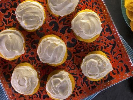 carrot-cookies-with-orange-buttercream-icing image