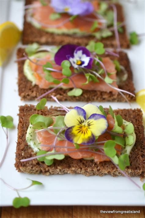 nordic-open-faced-smoked-salmon-sandwiches image