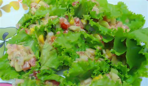 fresh-garden-salad-recipe-by-archanas-kitchen image