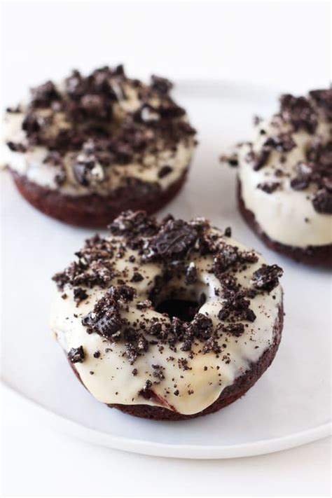 cookies-and-cream-chocolate-doughnuts-handle-the-heat image