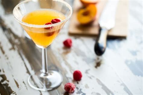 peach-martini-recipe-food-fanatic image