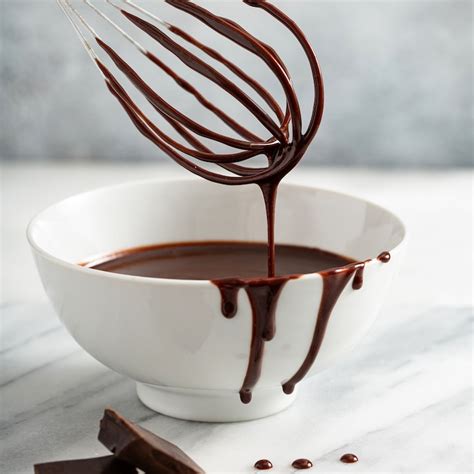 quick-cocoa-glaze-recipe-hersheyland image