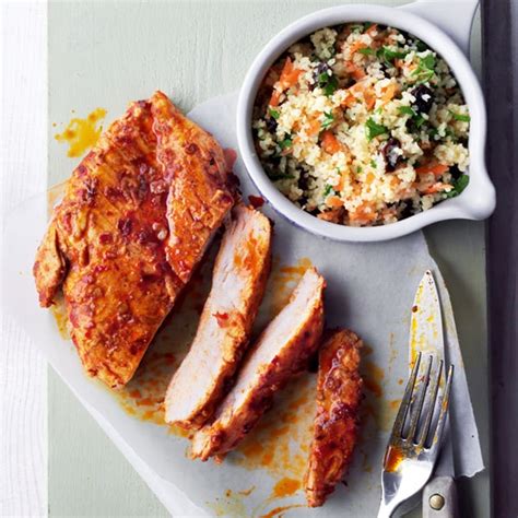 harissa-chicken-with-bulgur-wheat-and-parsley-salad image