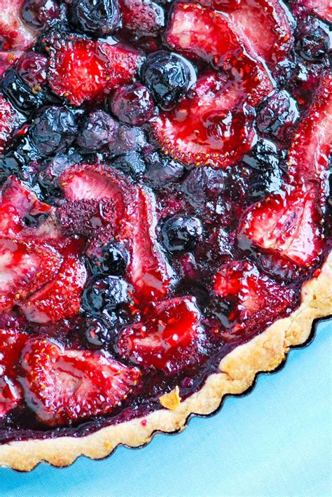 homemade-blueberry-and-strawberry-tart image