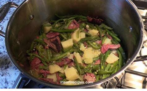 southern-green-beans-and-potatoes-with-smoked-turkey image