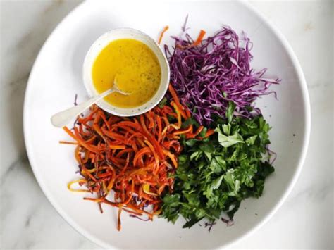 salad-of-the-month-carrot-and-cabbage-with-poppy-seed image