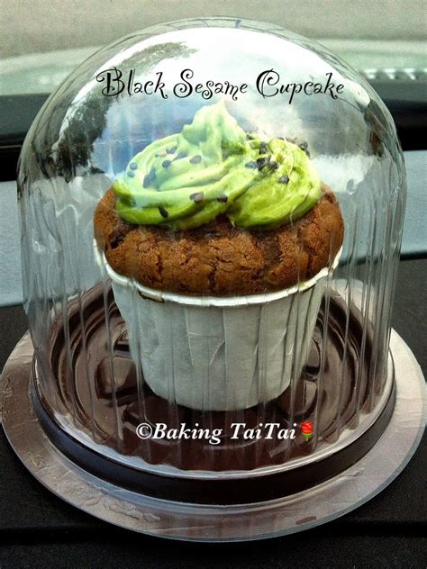 baking-taitai-烘焙太太-black-sesame-cupcakes-with-matcha image
