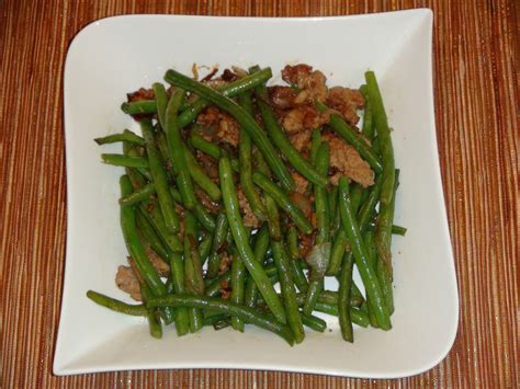 stir-fried-french-beans-recipe-authentic-filipino image