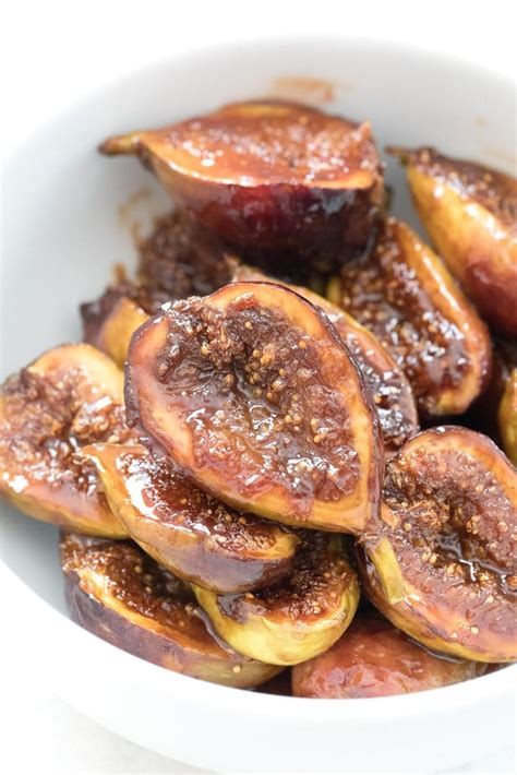 caramelized-figs-recipe-easy-dessert-we-are-not image