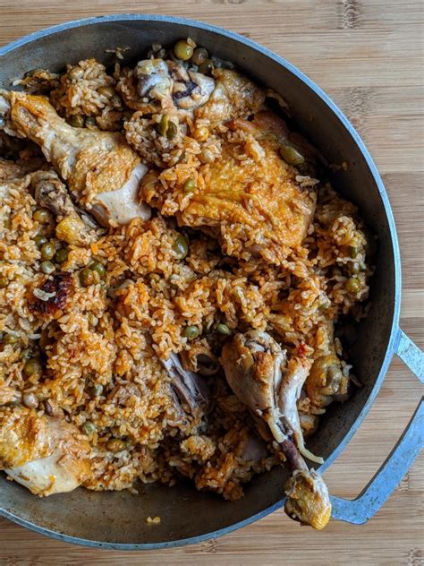 arroz-con-pollo-puerto-rican-rice-with-chicken-am-what image