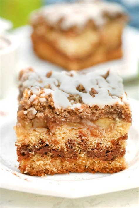 apple-pie-coffee-cake-video-sweet-and-savory-meals image
