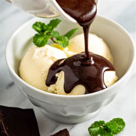 homemade-chocolate-sauce-recipe-perfect-for-ice image