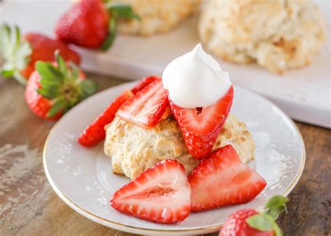 easy-bisquick-strawberry-shortcake-recipe-lil-luna image