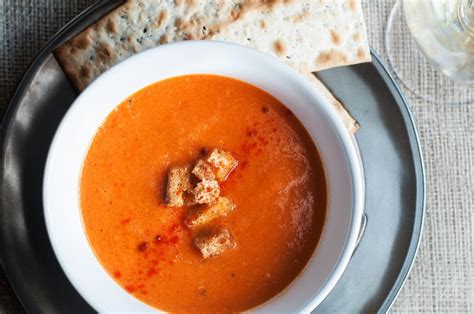 spicy-creamy-tomato-soup-pepperscale image