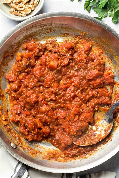 mediterranean-quinoa-stuffed-peppers-recipe-running image