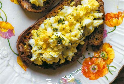 open-face-egg-salad-sandwich-recipe-leites-culinaria image