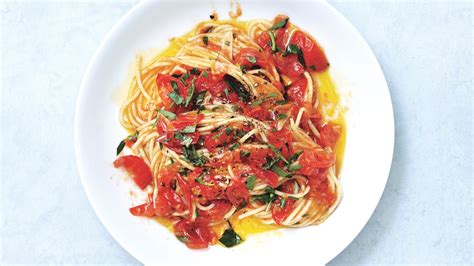 spaghetti-with-tomatoes-and-anchovy-butter image