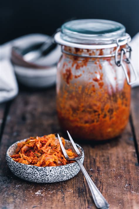 vegan-kimchi-how-to-video-recipe-raw-food image