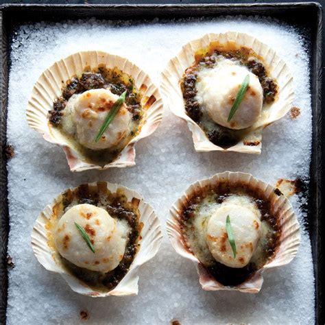 coquilles-st-jacques-gratined-scallops-saveur image
