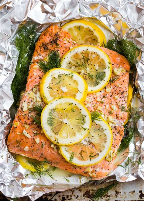 grilled-salmon-in-foil-wellplatedcom image