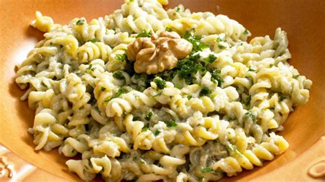 pasta-with-gorgonzola-cream-sauce-streats-of-philly image