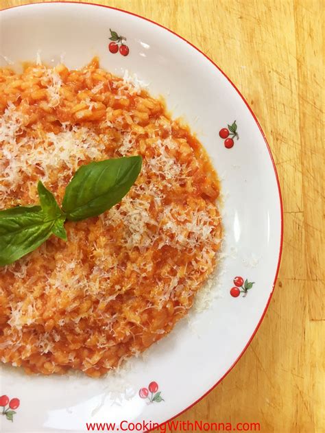 rice-with-tomato-sauce-riso-al-pomodoro image