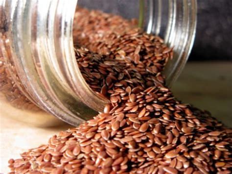 start-sprinkling-health-benefits-of-flaxseed-dash-of image