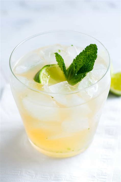 perfect-southside-cocktail-recipe-inspired-taste image