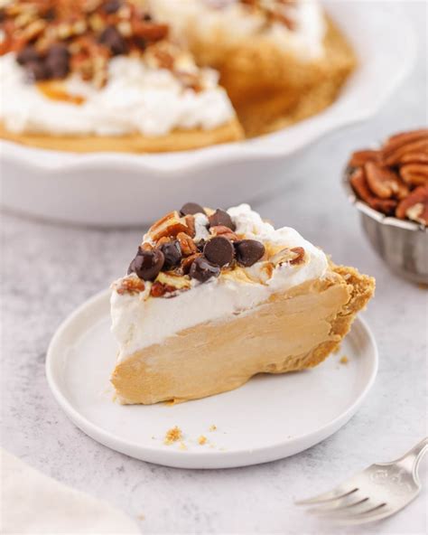 simple-caramel-cream-pie-no-bake-sweet-fix-baker image