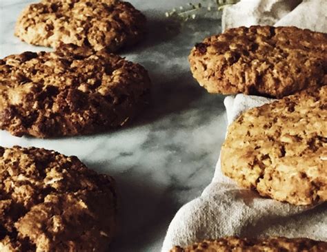 oatmeal-raisin-cookies-recipe-with-olive-oil-gourmet image