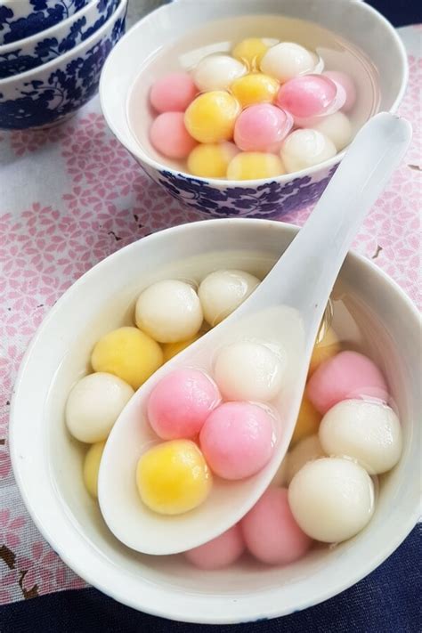 tang-yuan-glutinous-rice-balls-with-sweet-ginger image
