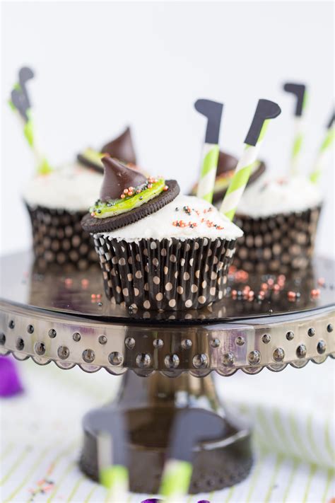 wicked-witch-cupcakes-made-to-be-a-momma image