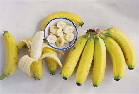 the-best-way-to-freeze-bananas-the-spruce-eats image