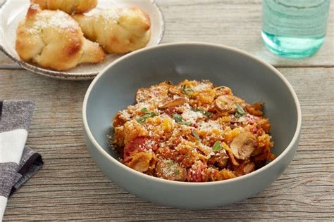 spaghetti-squash-marinara-with-mushrooms-garlic image